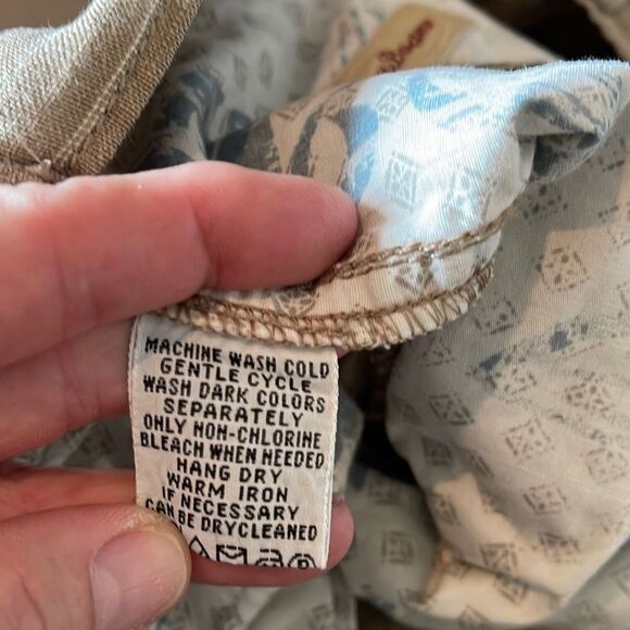 Tommy Bahama Men’s Tan Cream striped Linen Shorts size 40 - Picture 6 of 6